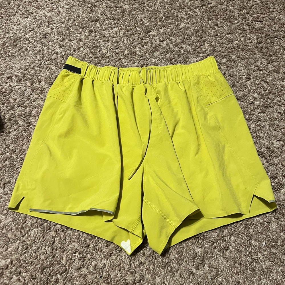 Men’s lululemon shorts